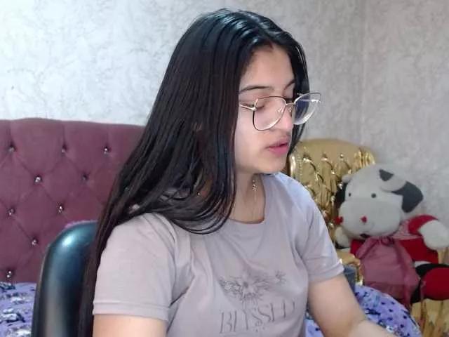 Offline laurenelove on BongaCams