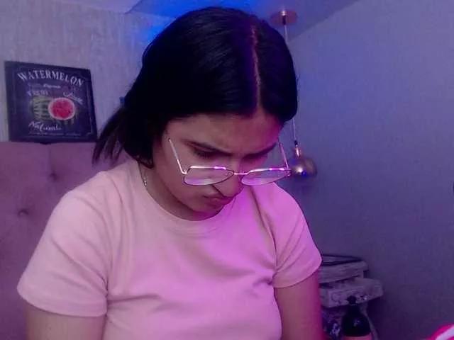 Sexy Laurenelove wants you to fuck her body now laurenelove from BongaCams