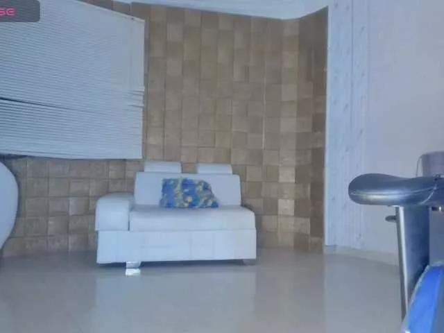 Offline Lissalittlee on BongaCams