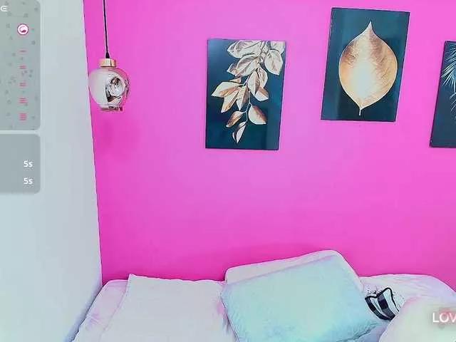 littleebonymommy on BongaCams 