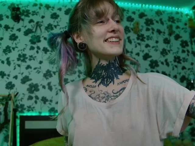 Offline LittleSpaceMouse- on BongaCams