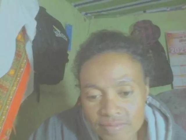 Offline LorahXVane on BongaCams