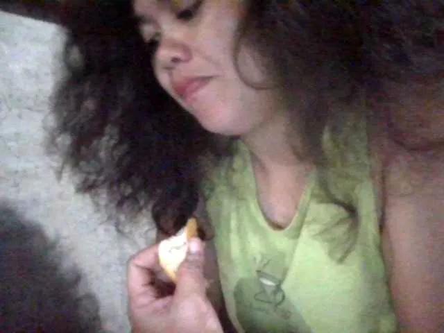 LovelyShaxxx3 from BongaCams