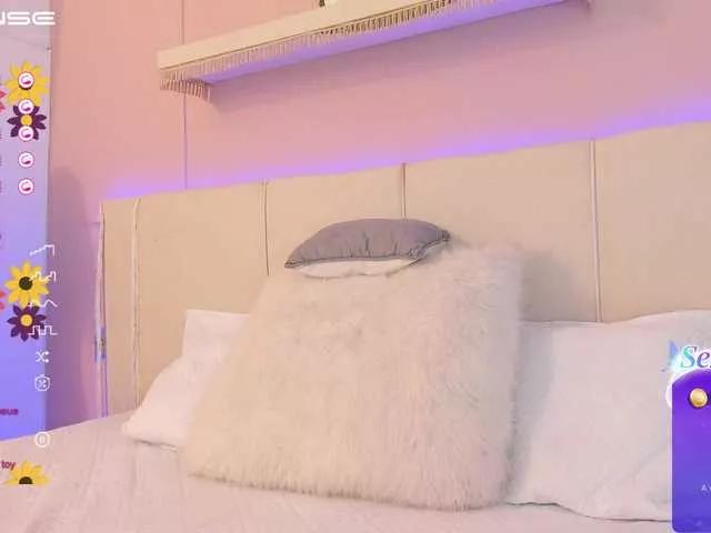 Offline Lucy-cute on BongaCams