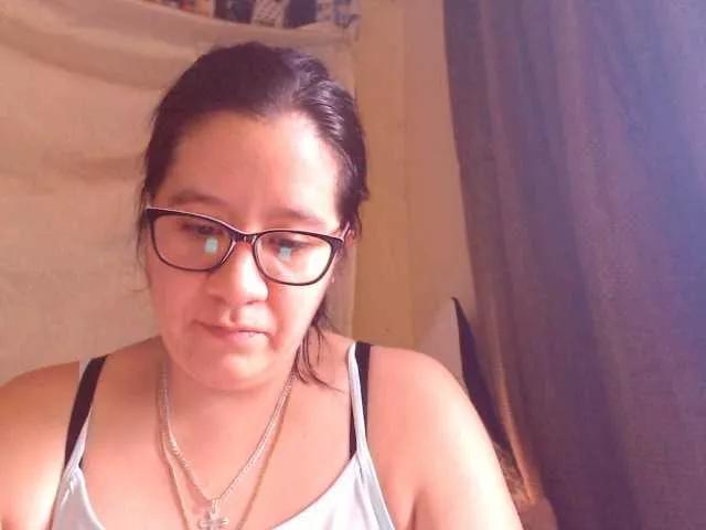 lucyLUxxx on BongaCams 