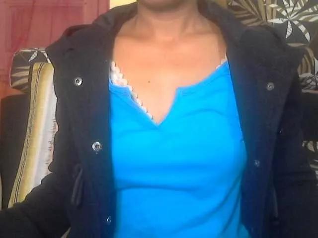 Offline Maellah31 on BongaCams