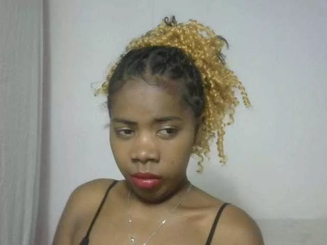 Maha19x on BongaCams 