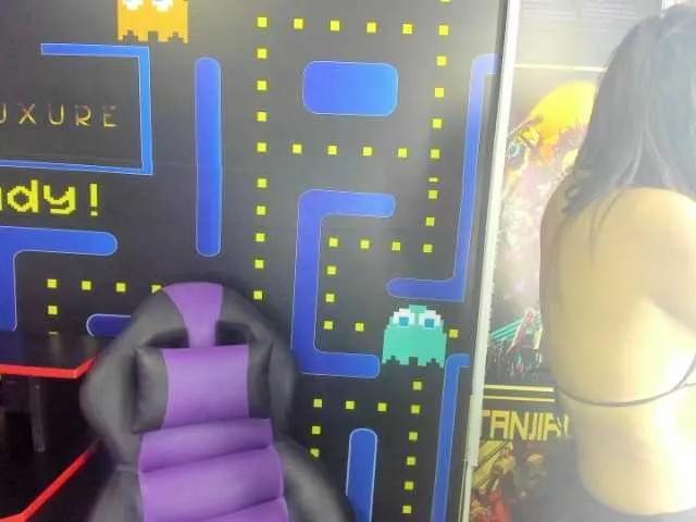 Freechat maidy-19 on BongaCams