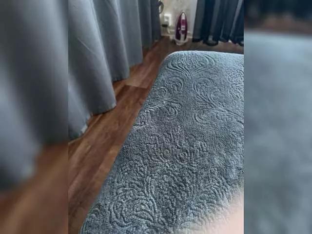 Offline Margo77-1 on BongaCams