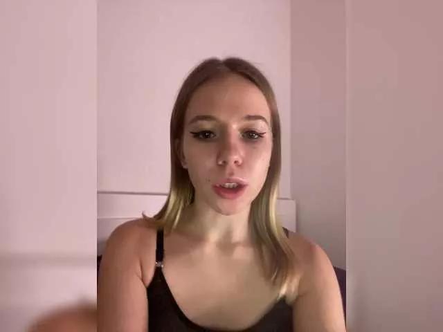 mariaaa-1 on BongaCams 