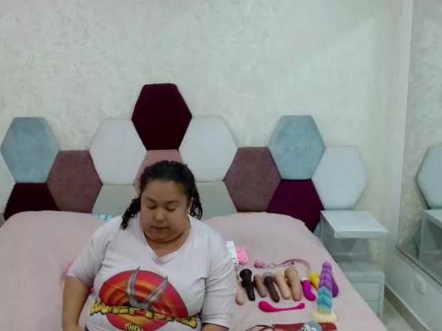 Offline marianabbw on BongaCams