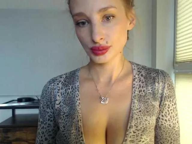 Offline MarilynShow on BongaCams