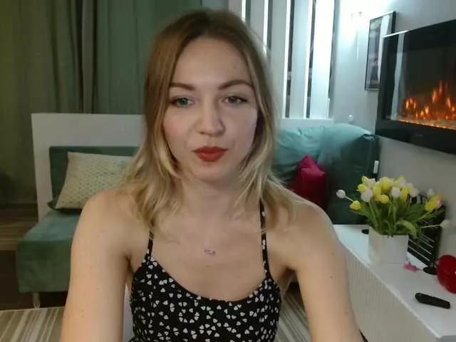 maru-healing-voice on BongaCams 