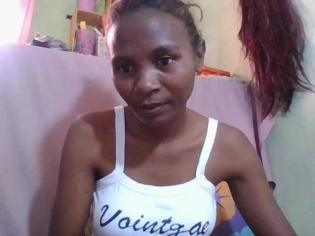 Mayah21a on BongaCams 