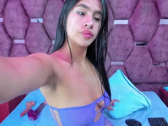 Freechat MiaaDavis on BongaCams