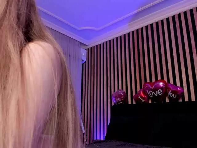 MiaMeowa on BongaCams 