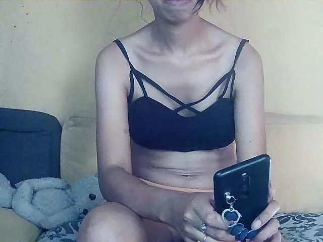 Mimie586 on BongaCams 