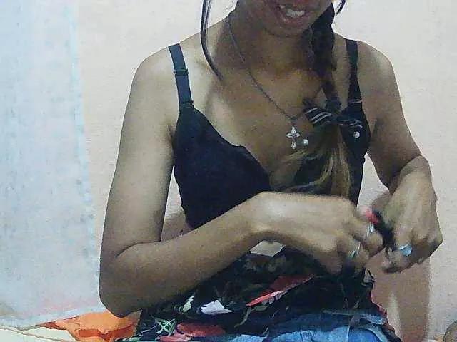 Mimie586 on BongaCams 