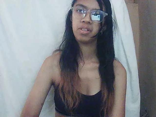 Mimie586 on BongaCams 