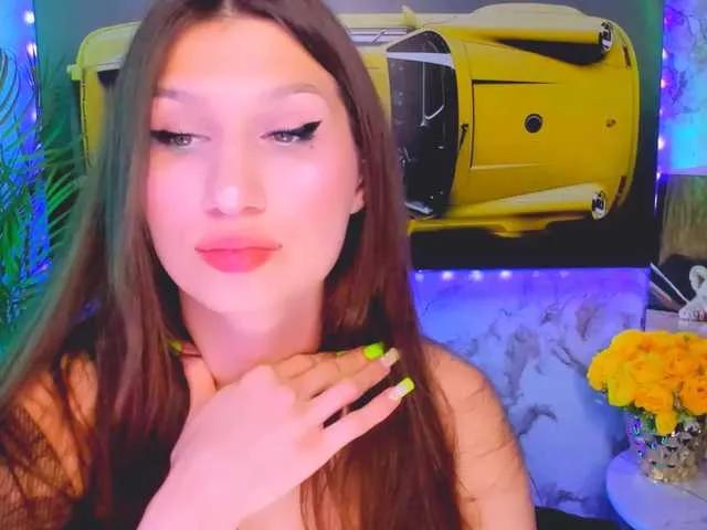 Offline Mollyinyourmind on BongaCams