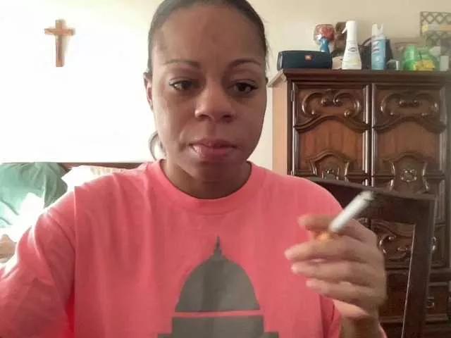 Masturbate to MyaMichelle, she wants to masturbate for you MyaMichelle from BongaCams