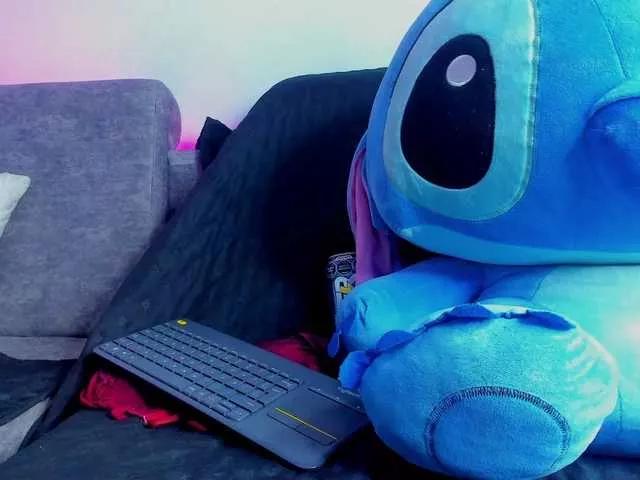 nahiiaa23 on BongaCams 