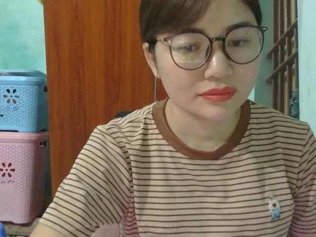 Offline nana7777 on BongaCams
