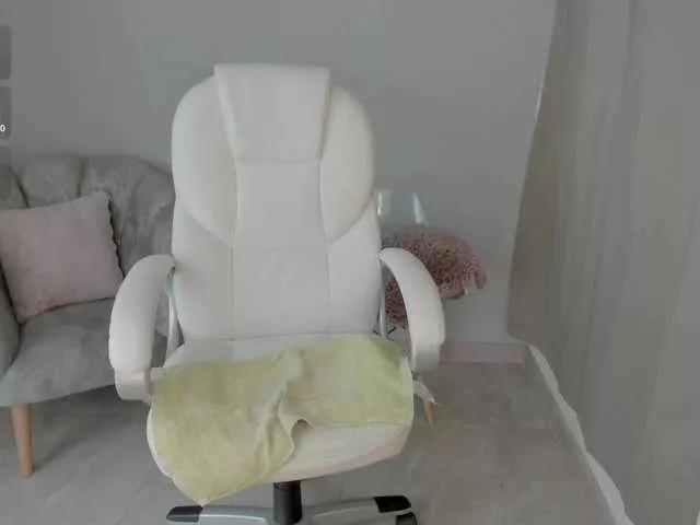 NiiaEvans on BongaCams 