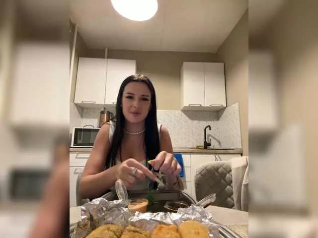 NikaXXXlika on BongaCams