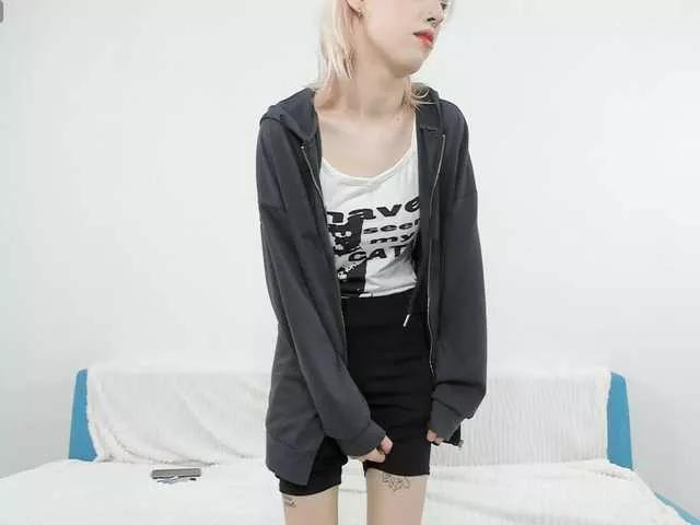 opalenvy on BongaCams 