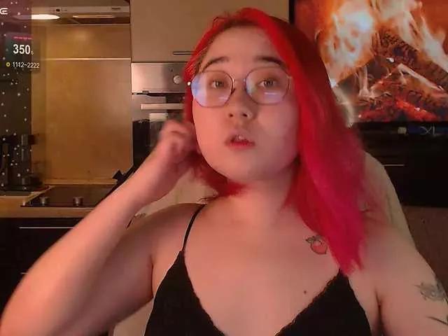 Peach-girl on BongaCams
