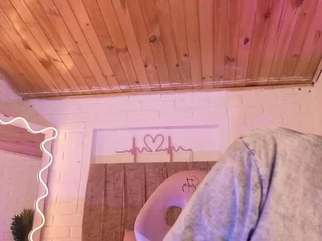 penelope-tay on BongaCams 