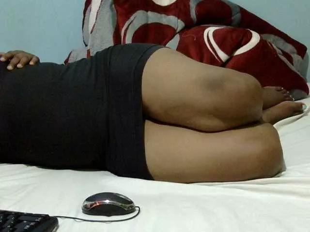 Petitetessy3 on BongaCams 