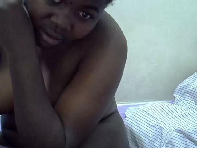 Prettybooty on BongaCams 
