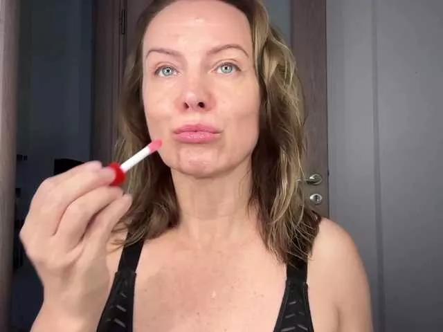 Offline RachelSweet on BongaCams