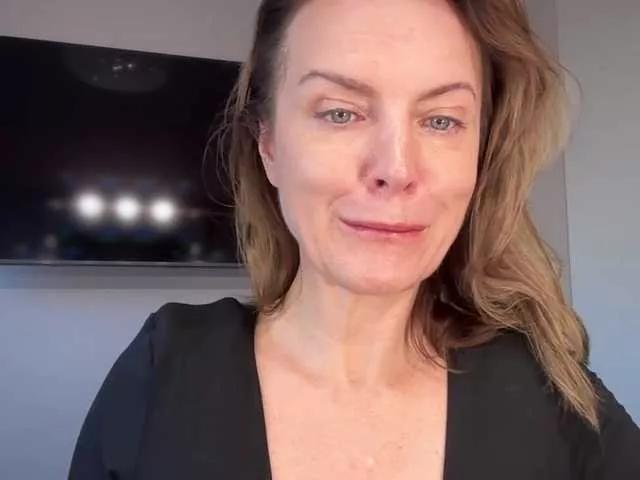 Offline RachelSweet on BongaCams