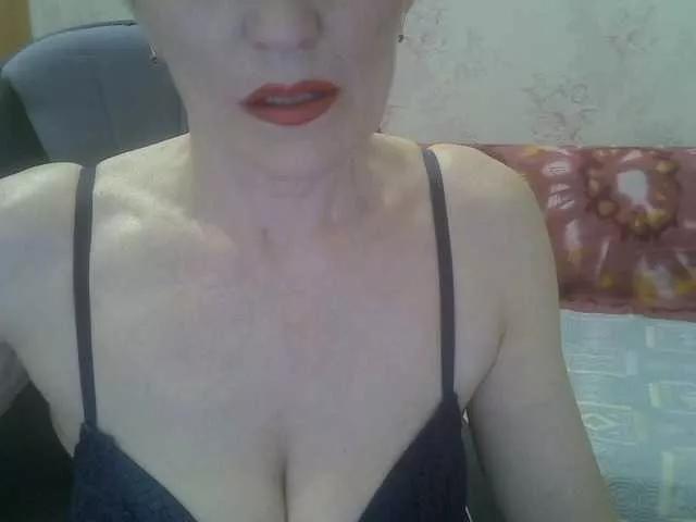Freechat Red-Rose-777 on BongaCams
