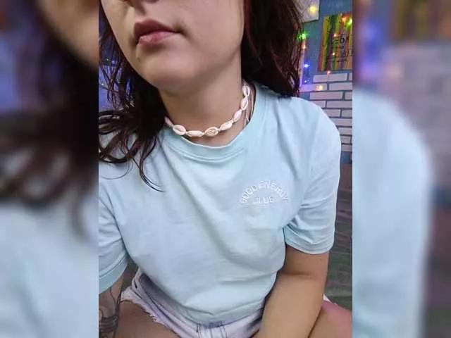 Offline Rosia-Guess on BongaCams