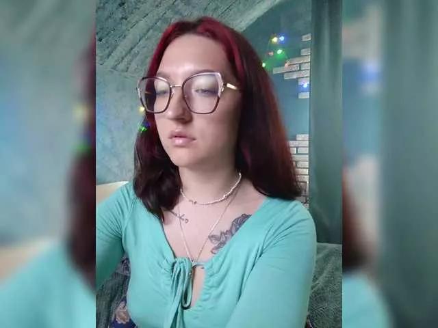 Offline Rosia-Guess on BongaCams