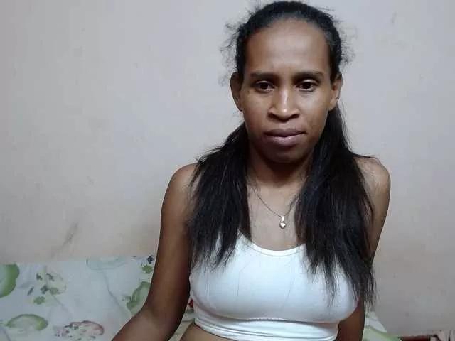 Rsylvia1 from BongaCams