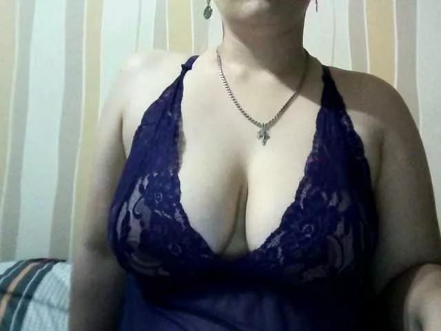 Sarah-Jane on BongaCams 