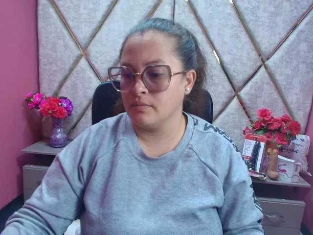 SaraThonson on BongaCams 