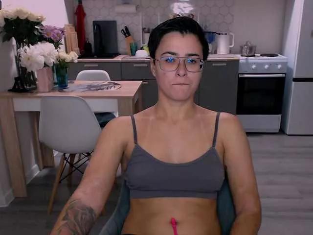 Sashanotfound on BongaCams 