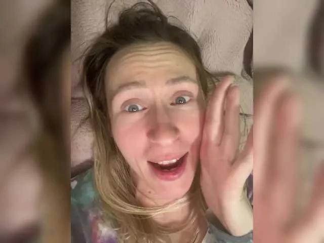 Saveta on BongaCams 