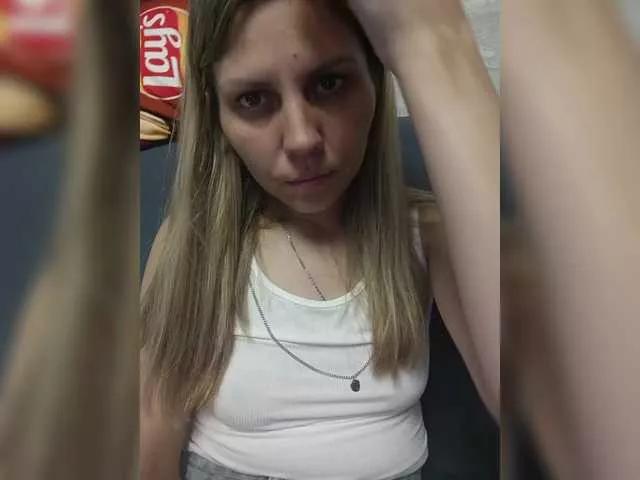 Offline Savuka on BongaCams