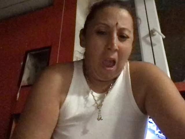 Offline sexmari39 on BongaCams