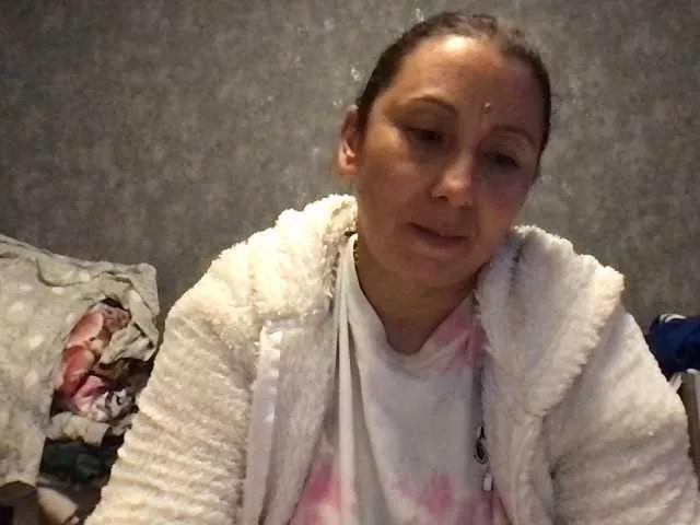 Offline sexmari39 on BongaCams