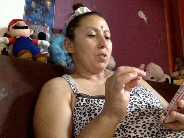 Offline sexmari39 on BongaCams