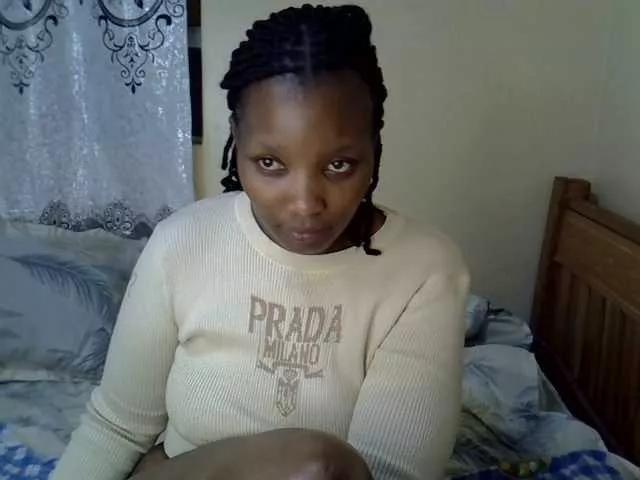 Offline Sexxyqueenss on BongaCams