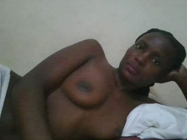 Sexyyass on BongaCams 